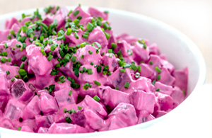 Rodbestsallad, insalata di barbabietole svedese