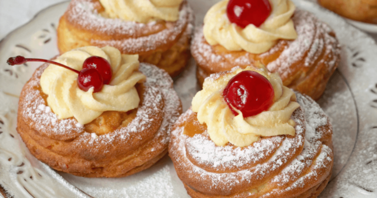 Zeppole di San Giuseppe o Bignè di San Giuseppe