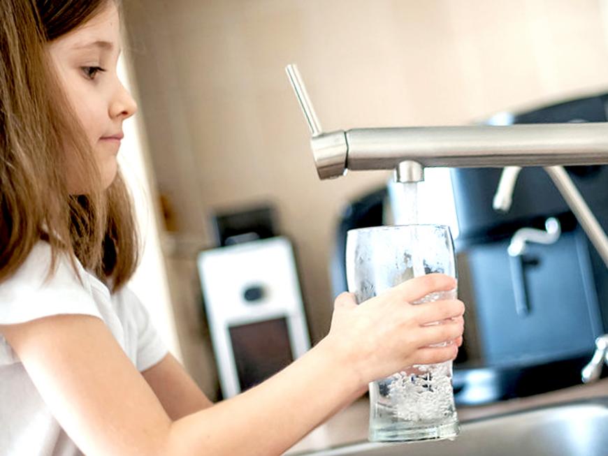 Depurare l’acqua e usarla in cucina. Un po’ di chiarezza sulle tipologie di depuratori e il loro funzionamento
