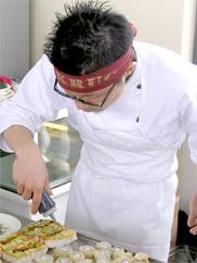Chef Roberto Okabe