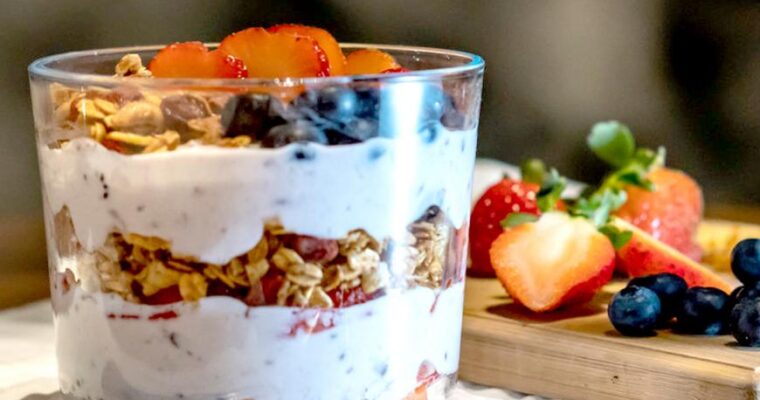 Yogurt con probiotici. I suoi molteplici benefici per la salute non solo dell’intestino