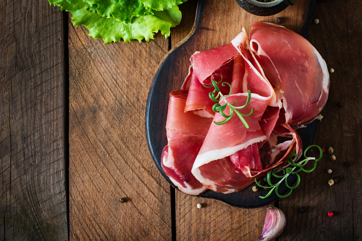 Come abbinare il prosciutto crudo in inverno: 3 idee per gustarlo al meglio