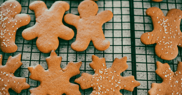 Biscotti di Natale: 9 ricette semplici e golose (anche da regalare)